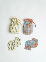 Multi Color Cotton Printed Bottle cover with Mittens set