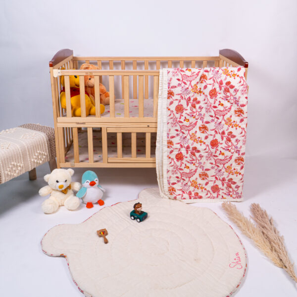 Cubby Playmat and Bloomy Blanket Set